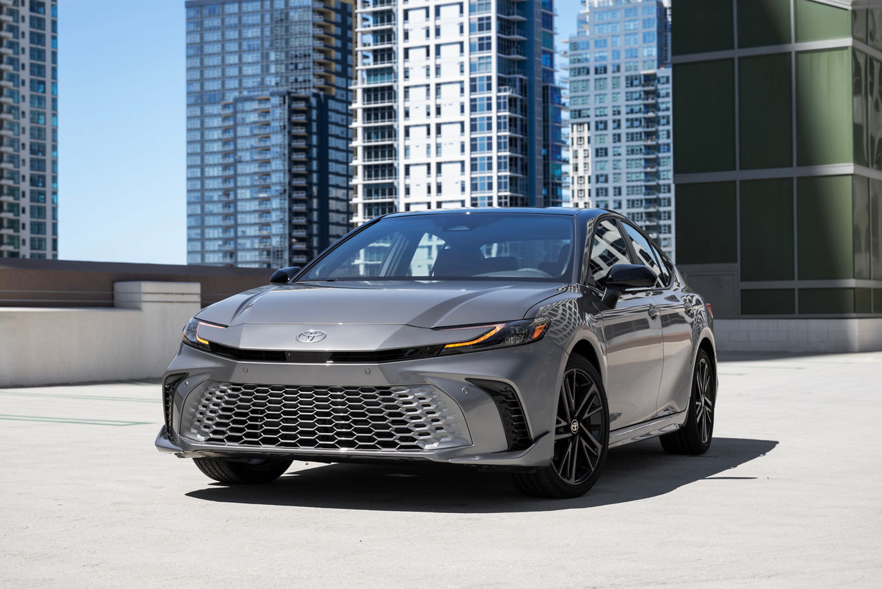 2025 Camry XSE AWD HeavyMetalBlackRoof 014